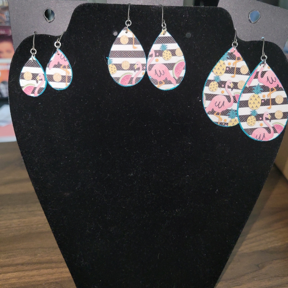 Elegant Multicolored Patterned Earrings Accented With Flamingos Set